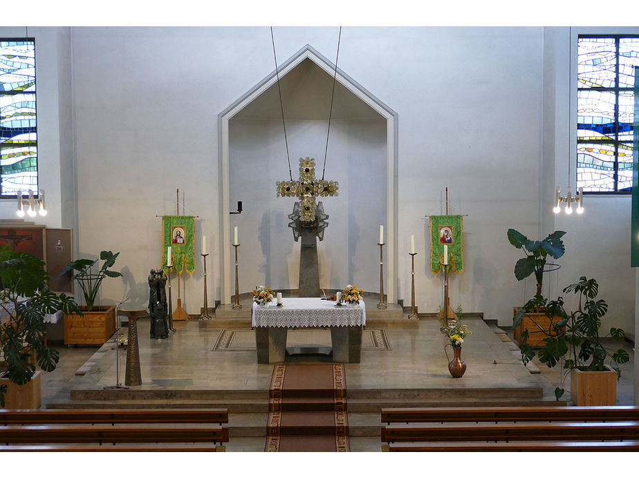 Die katholische Pfarrkirche St. Maria, Wolfhagen (Foto: Karl-Franz Thiede)